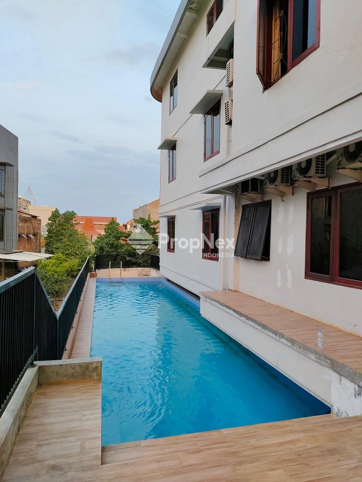 Dijual Cepat Kost Eksklusif 72 Kamar Siwalankerto Surabaya — foto 3